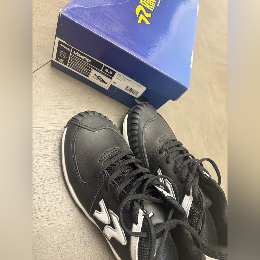 Women’s Ringor Turf